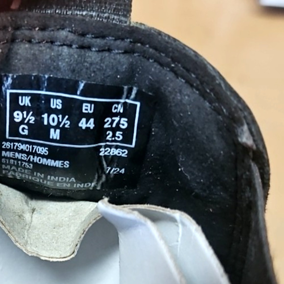 Clarks "Burchill Up" genuine leather chelsea boot -Men's US Size 10.5 - Picture 8 of 8